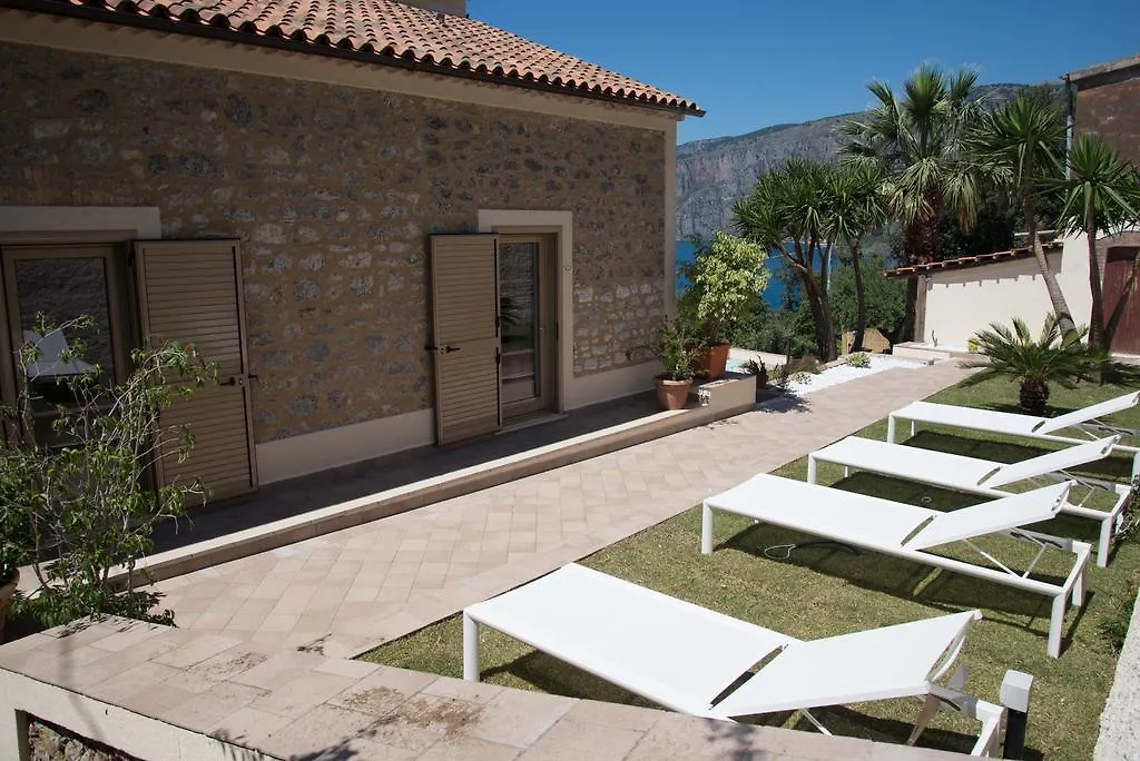 Villa Caterina Affittacamere-1